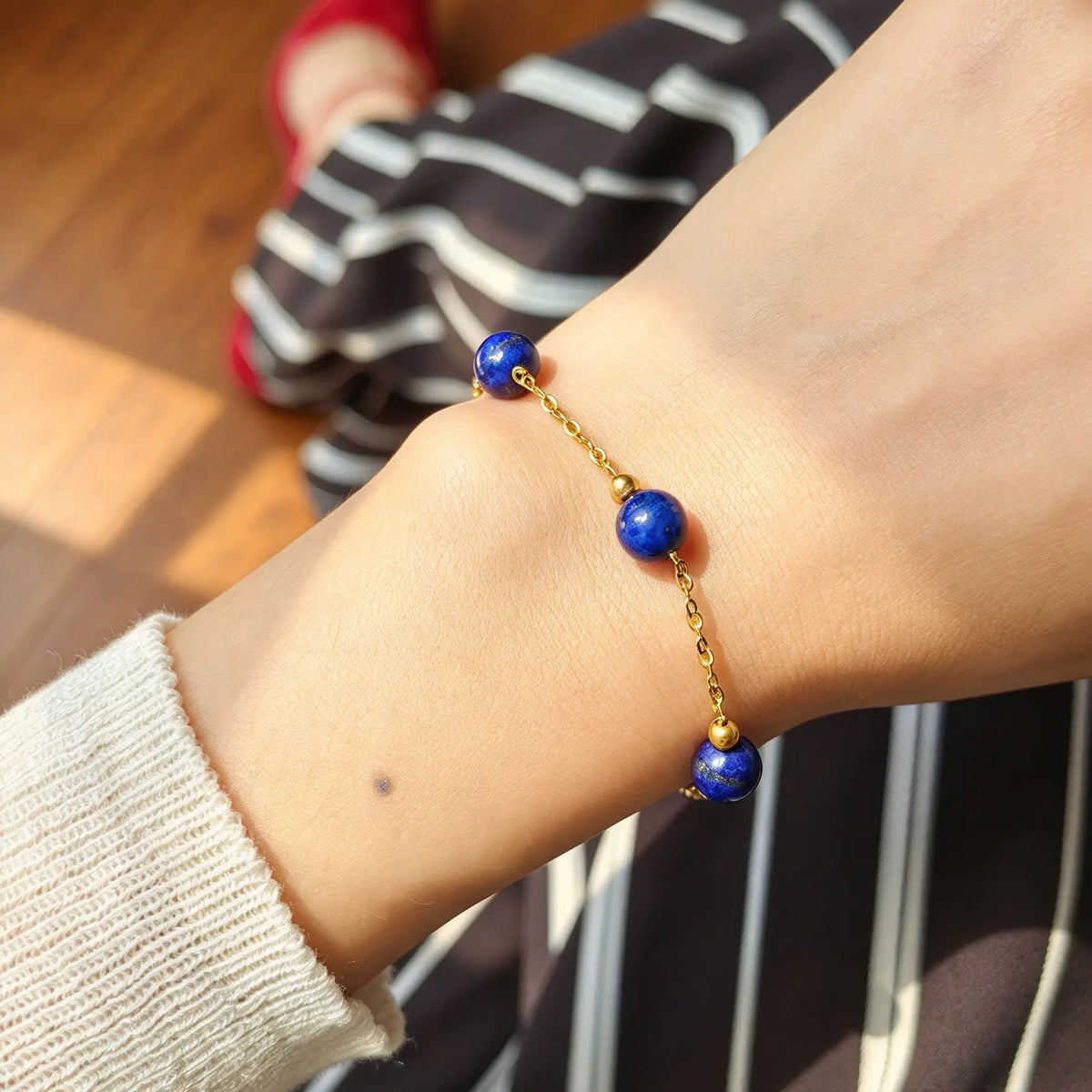 How to Wear Crystal Bracelets: A Beginner's Guide